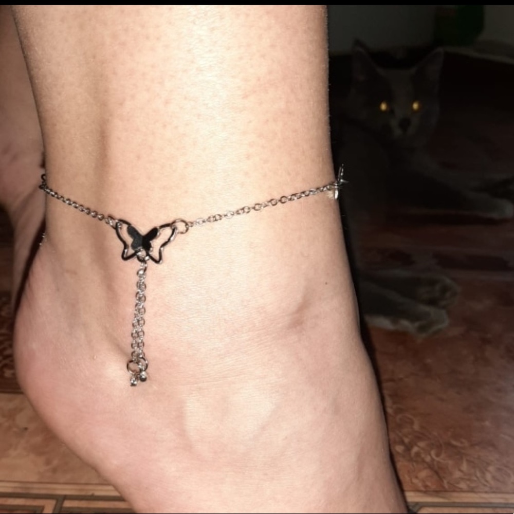 Effortlessly Beautiful Butterfly Anklet (K3) - Picture 5 of 8
